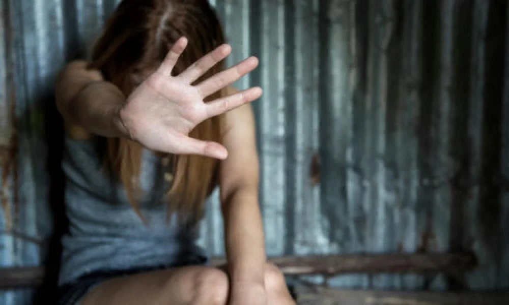 Στο Εφετείο η υπόθεση κακοποίησης καθηγήτριας στη Λάρισα από τον διευθυντή της - Σοκάρει η καταγγελία